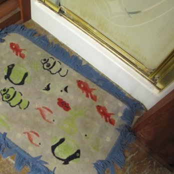 Bayou Log Cabins - Not sure how long it's been since this rug was washed. - Hotels Near Me - Port Sulphur, Louisiana Bayou Log Cabins - Not sure how long it's been since this rug was washed. - Hotels Near Me - Port Sulphur, Louisiana