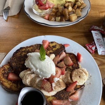 Jane - French toast and omelet - Coffee & Tea Near Me - Los Angeles, California