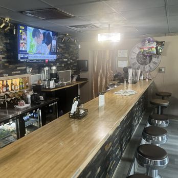 Crave Southern Palate - View of the small bar area - Southern Near Me - Pfafftown, North Carolina