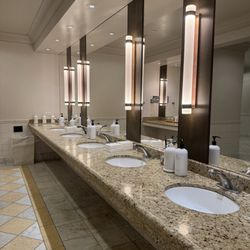 The Spa at Four Seasons Hotel Westlake Village - Very clean & spacious!