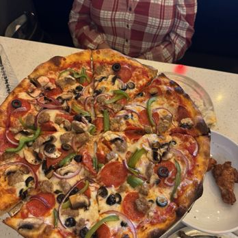 Happy Slice Pizza - Pizza Near Me - Austin, Texas