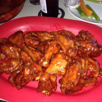 Kelly's Korner - Delicious wings. Crispy. Really good BBQ sauce. - American Near Me - Buffalo, New York Kelly's Korner - Delicious wings. Crispy. Really good BBQ sauce. - American Near Me - Buffalo, New York