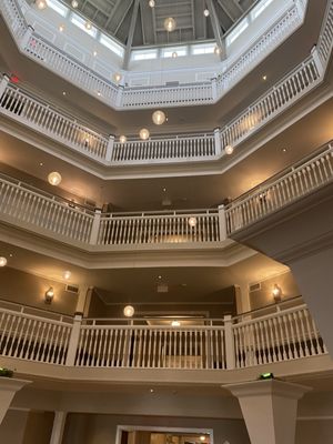 Hotel Breakers by null