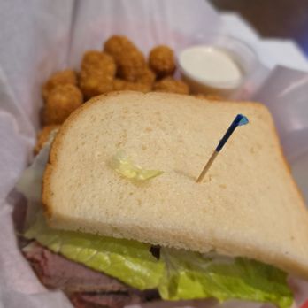 Gaslamp Bar & Grill - Half roast beef sandwich quite delicious actually - American Near Me - Issaquah, Washington Gaslamp Bar & Grill - Half roast beef sandwich quite delicious actually - American Near Me - Issaquah, Washington