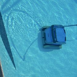 Dolphin pool cleaner repaired by Coral Pool's