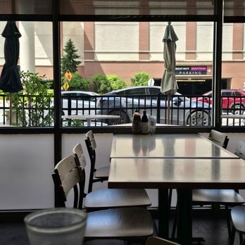 Mai Lee - Vietnamese Near Me - Saint Louis, Missouri