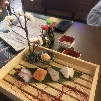 Sushi Kaizen - Sashimi - Sushi Bars Near Me - Kissimmee, Florida Sushi Kaizen - Sashimi - Sushi Bars Near Me - Kissimmee, Florida