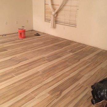 Western States Flooring - a hardwood floor in a living room - Flooring Near Me - Yuma, Arizona Western States Flooring - a hardwood floor in a living room - Flooring Near Me - Yuma, Arizona