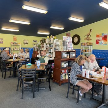 Sweet Cravings Bakery + Bistro - Dining area - Sandwiches Near Me - Moab, Utah