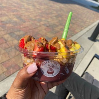 Playa Bowls - Pura Vida Acai Bowl with Mangoes and Almond Butter - Juice Bars & Smoothies Near Me - Peachtree Corners, Georgia