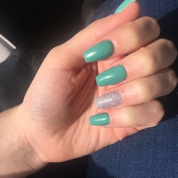 Divine Nail Spa - Nail Salons Near Me - Sioux Falls, South Dakota