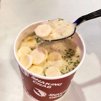Shaking Crab - Clifton - Clam Chowder with oyster crackers - Seafood Near Me - Clifton, New Jersey Shaking Crab - Clifton - Clam Chowder with oyster crackers - Seafood Near Me - Clifton, New Jersey