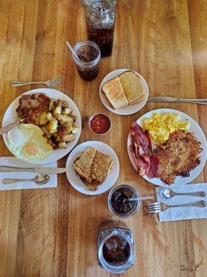 Country Touch Cafe - Breakfast • Lunch • Brunch by null