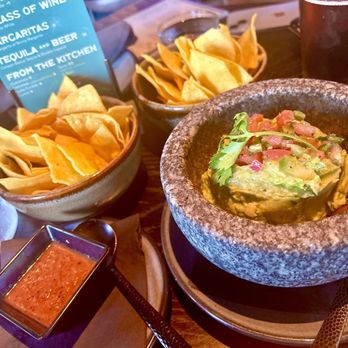 La Popular - Fresh homemade Guacamole, chips and salsa - Cocktail Bars Near Me - Claremont, California La Popular - Fresh homemade Guacamole, chips and salsa - Cocktail Bars Near Me - Claremont, California
