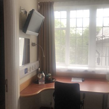 The Management Centre - Bed & Breakfast Near Me - Bangor, GWN