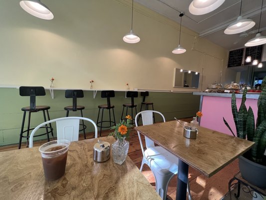 Polly’s Cafe by null