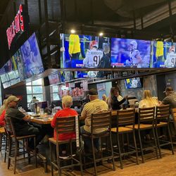 Walk-On's Sports Bistreaux - Mobile Restaurant - The bar