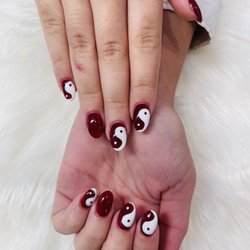 Nail Lounge