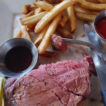 Hungry Hunter Steakhouse - This prime rib was sooo delicious - Steakhouses Near Me - Bakersfield, California Hungry Hunter Steakhouse - This prime rib was sooo delicious - Steakhouses Near Me - Bakersfield, California
