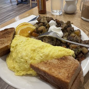 H&J Restaurant - American Near Me - El Cerrito, California H&J Restaurant - American Near Me - El Cerrito, California