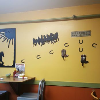 Chuckwagon - Great ambience! - Burgers Near Me - Mackinac Island, Michigan