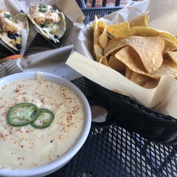 COMO - Chips and queso - Mexican Near Me - Truckee, California