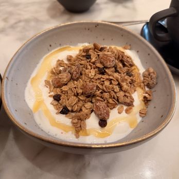 Umi By Vikram Garg - Yum - Seafood Near Me - Honolulu, Hawaii
