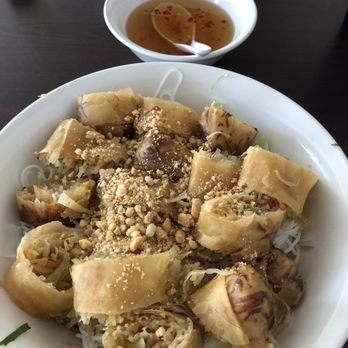 Saigon Restaurant - Vegetable rolls on rice noodles - Chinese Near Me - Mount Airy, North Carolina