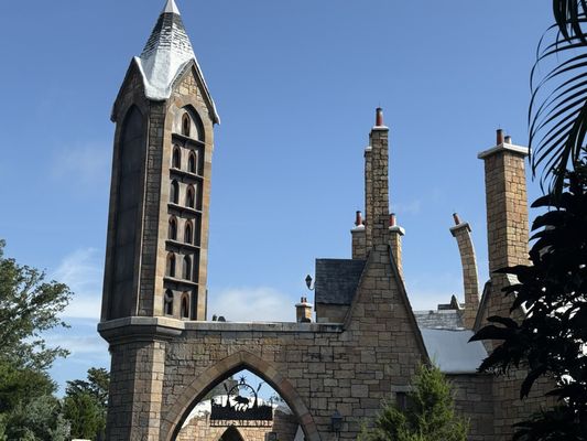 Harry Potter and the Forbidden Journey by null