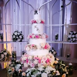 Cake Me To Paradise