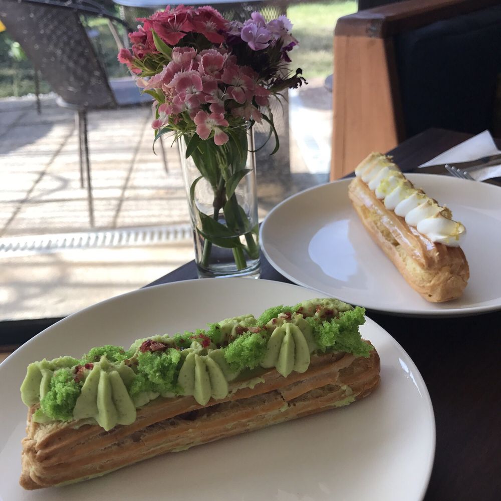 Etienne Marcel - My favorite eclair. - Desserts Near Me - Vitacura, RM