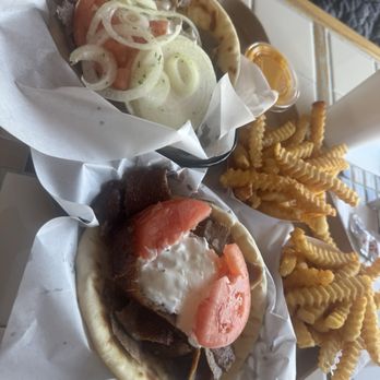 Kosta's Gyros - Gyro - Mediterranean Near Me - Palatine, Illinois Kosta's Gyros - Gyro - Mediterranean Near Me - Palatine, Illinois