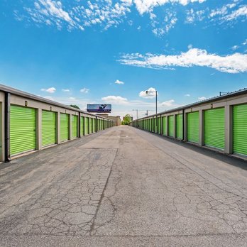Extra Space Storage - 3009 - Exterior Units - Self Storage Near Me - Cheektowaga, New York