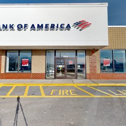 Bank of America Financial Center - Storefront