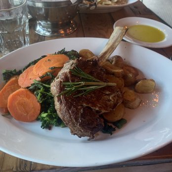 Aumm Aumm - Viel Chop - Wine Bars Near Me - North Bergen, New Jersey