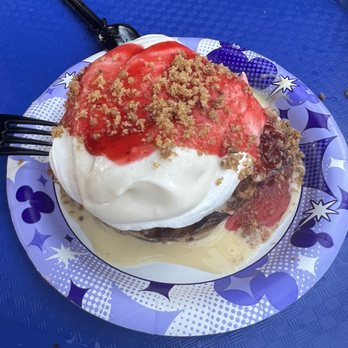 Aunt Cass Café - Strawberry Cheesecake Bread Pudding - American Near Me - Anaheim, California