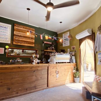 Mele Mele Bakery - Vibrant interior - Bakeries Near Me - Waialua, Hawaii