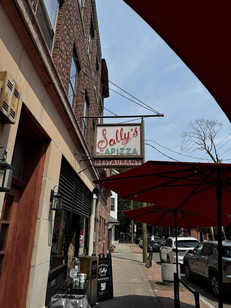 Sally's Apizza