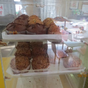 Ronald's Donuts - display case - Donuts Near Me - Las Vegas, Nevada