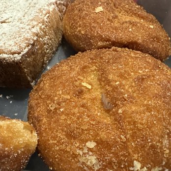 Tous Les Jours - Bakeries Near Me - Newton, Massachusetts Tous Les Jours - Bakeries Near Me - Newton, Massachusetts