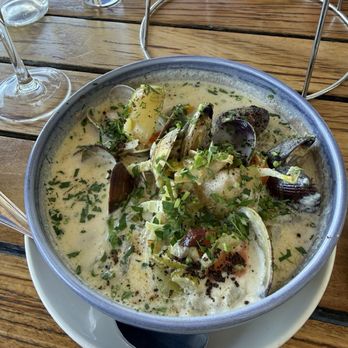 Hog Island Larkspur - Clam Chowder - Seafood Near Me - Larkspur, California