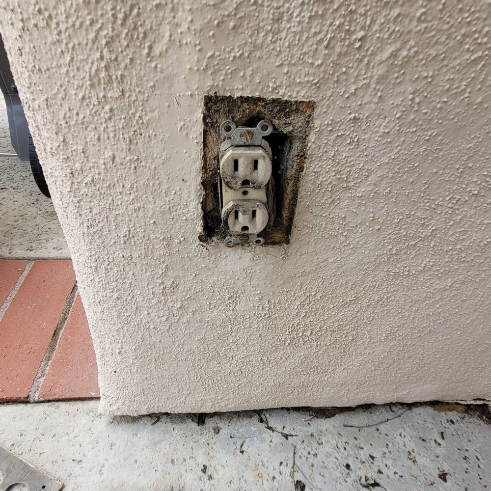 CZ Electric Licensed Electrical Contractor - Fixing outlet. - Electricians Near Me - Anaheim, California CZ Electric Licensed Electrical Contractor - Fixing outlet. - Electricians Near Me - Anaheim, California