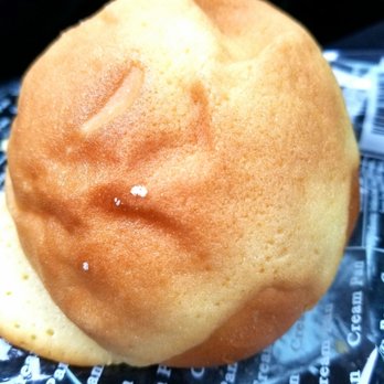 Cream Pan - Cream Pan $1.70 Classic and delicious! 5 stars - Bakeries Near Me - Tustin, California