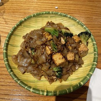 Padaek - Arlington - Pad Sew Tofu - Laotian Near Me - Arlington, Virginia Padaek - Arlington - Pad Sew Tofu - Laotian Near Me - Arlington, Virginia