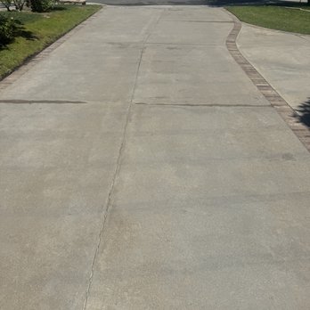 The Pressure Washing Guys - Driveway that was cleaned from stains. - Pressure Washers Near Me - Costa Mesa, California The Pressure Washing Guys - Driveway that was cleaned from stains. - Pressure Washers Near Me - Costa Mesa, California