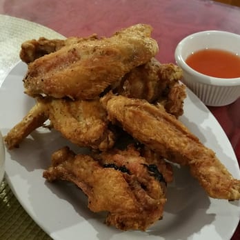 Vohn's Restaurant - Chicken wings - Vietnamese Near Me - Bellingham, Massachusetts