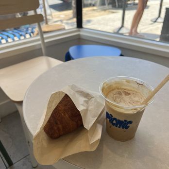 Picnic Coffee - Classic croissant and vienna espresso - Bakeries Near Me - Los Angeles, California Picnic Coffee - Classic croissant and vienna espresso - Bakeries Near Me - Los Angeles, California