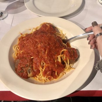 Patrizia's - Williamsburg - Pizza Near Me - Brooklyn, New York