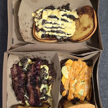 Hitit Burger - Top: Garlic Mushroom Smash Single
Bottom Left: Classic Smash single w/ beef bacon and jalapeno rush sauce
Bottom Right: Veggie Smash - Burgers Near Me - New York, New York Hitit Burger - Top: Garlic Mushroom Smash Single
Bottom Left: Classic Smash single w/ beef bacon and jalapeno rush sauce
Bottom Right: Veggie Smash - Burgers Near Me - New York, New York