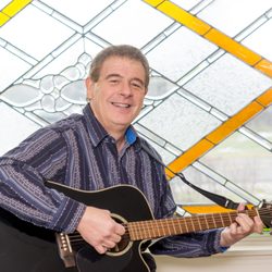 Braselton's Music Studio - Ray Braselton, Braselton's Music owner and Music Instructor.